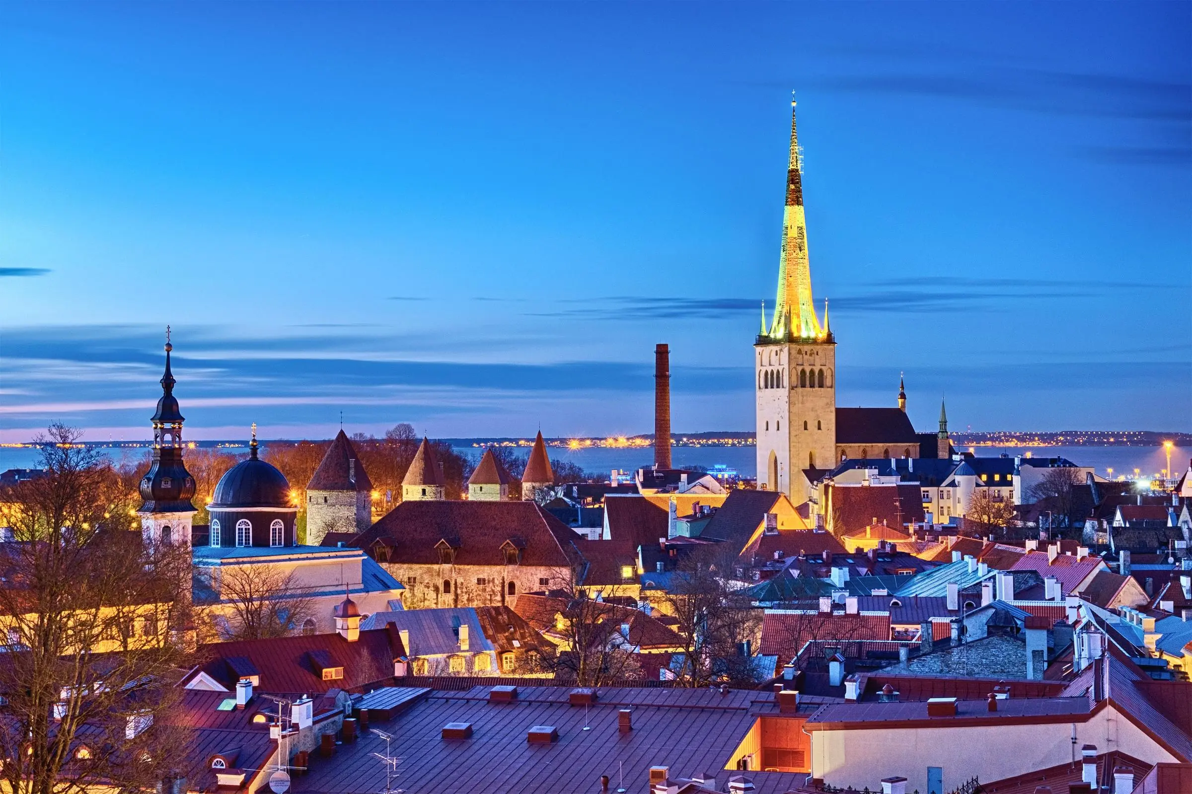 Kohtuotsa Viewpoint Panorama View of Tallinn's Old Town from the Kohtuotsa viewing platform